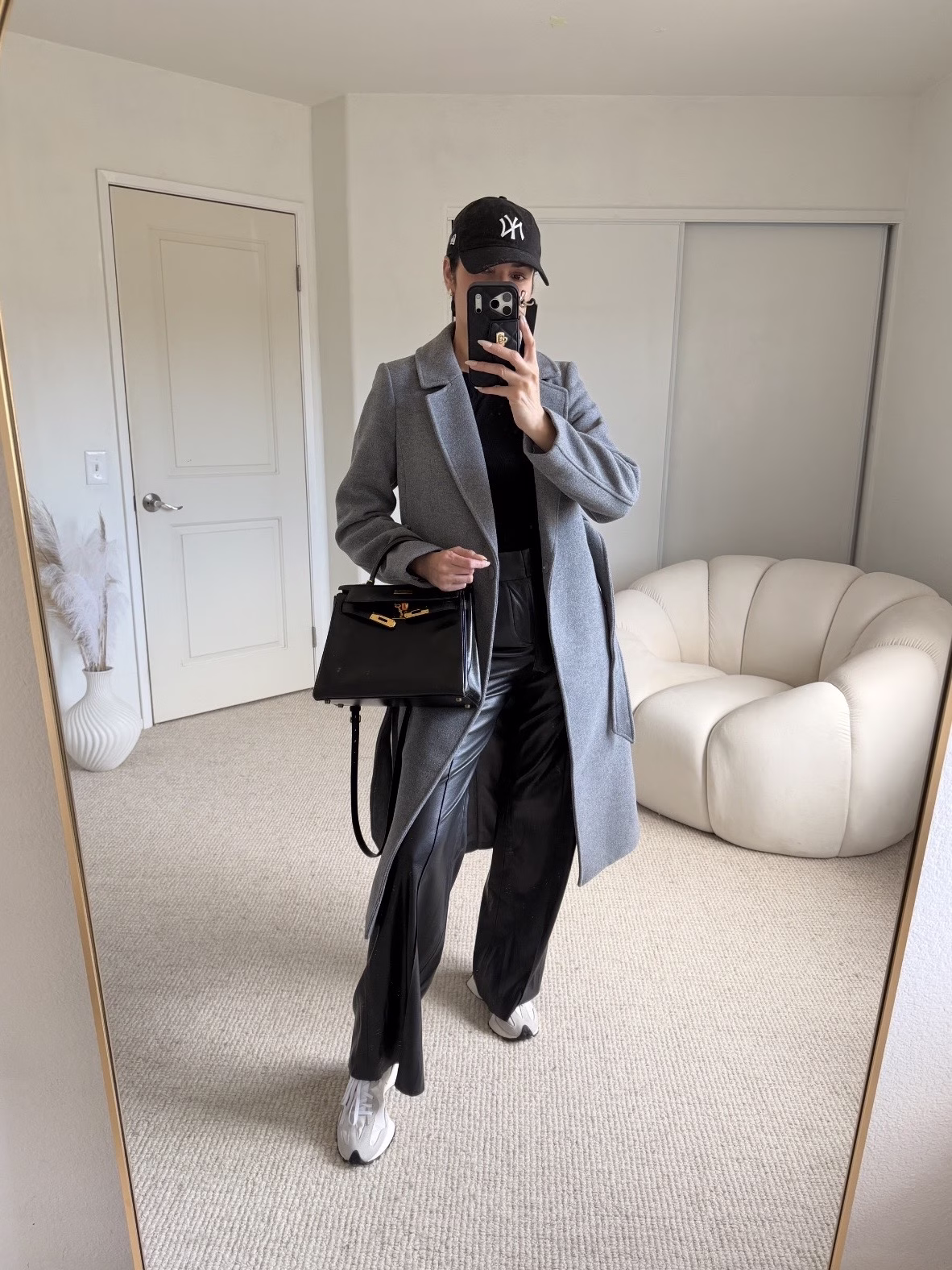 New Balance 327 Outfit Idea