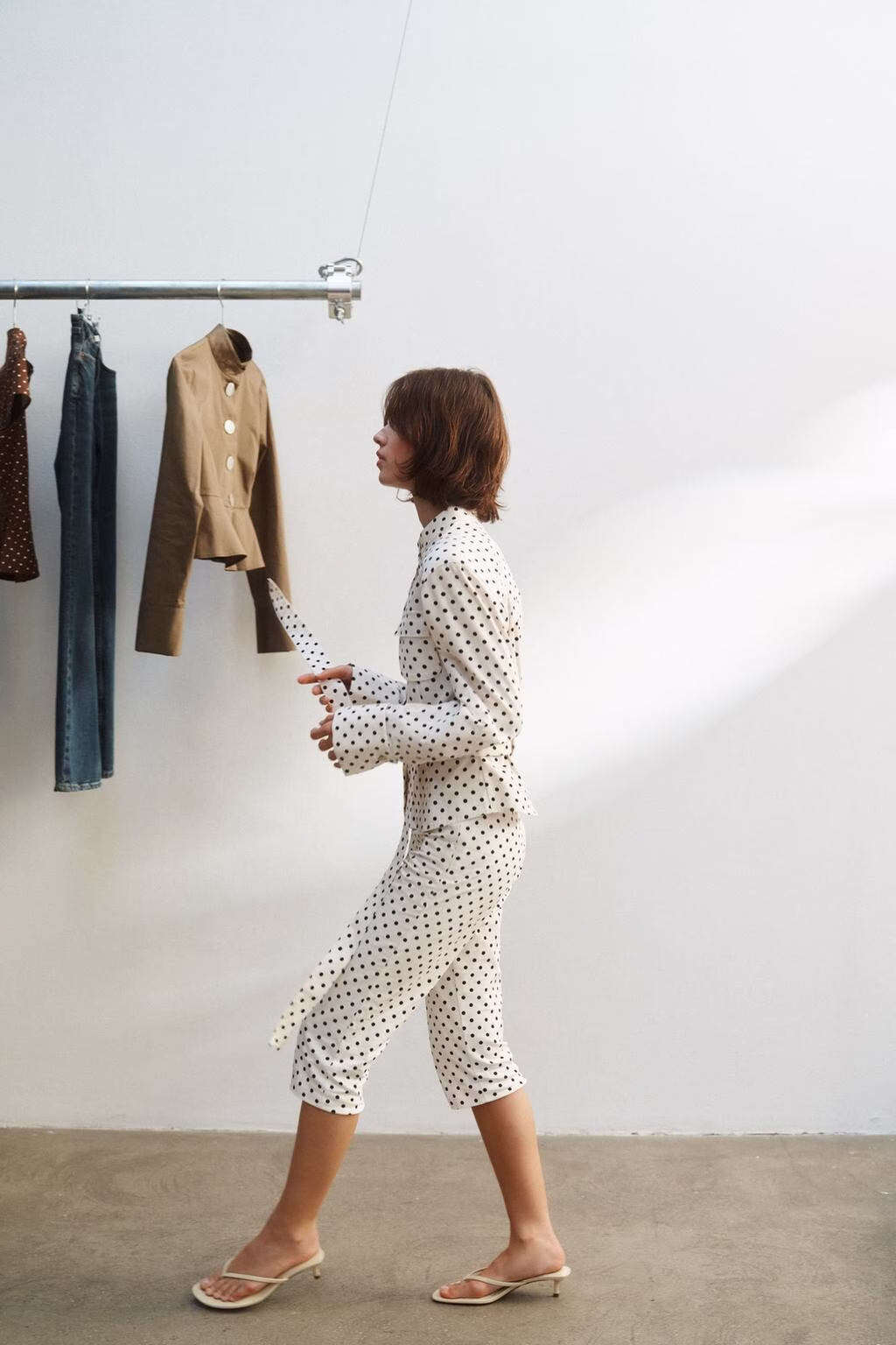 Zara's best shoes. Are Zara shoes true to size? I tried 9 Zara shoes, so you do not have to. Zara heels, Zara slingbacks, ballet flats, thong sandals, and many more.